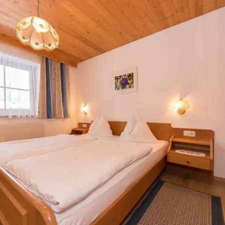 Simair Apartment *